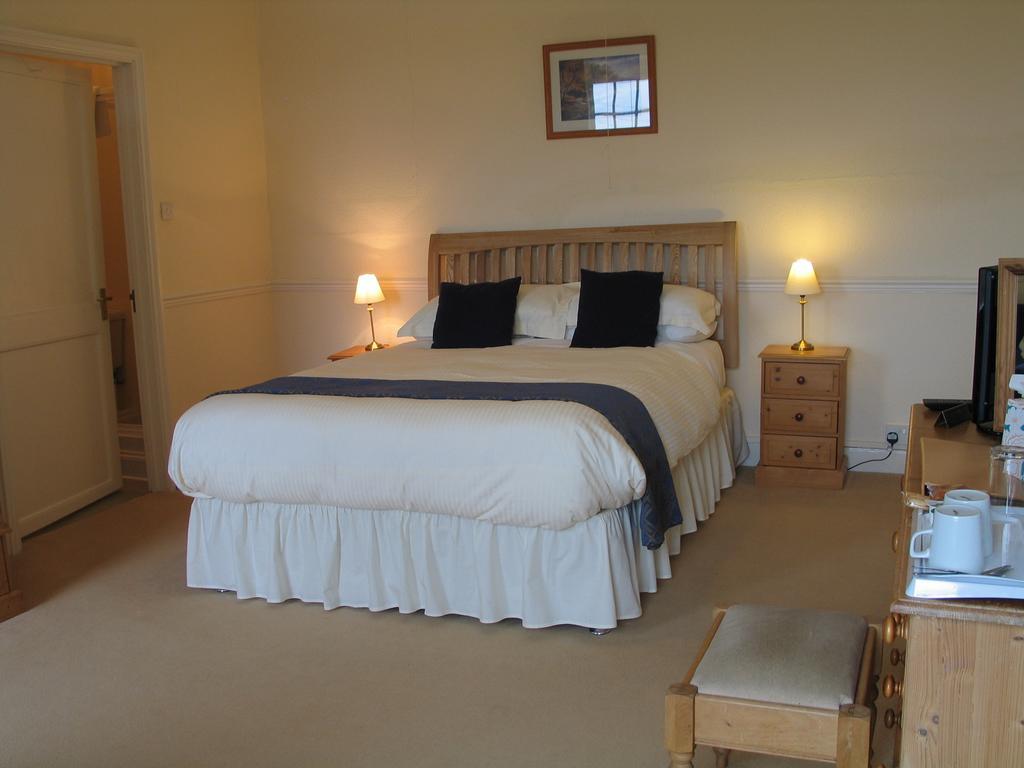 Trewithian Farm B&B Truro Room photo