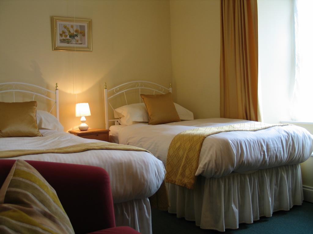 Trewithian Farm B&B Truro Room photo